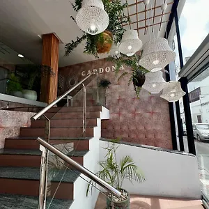 residencia-cardona.puertodelcarmen-hotels.org/